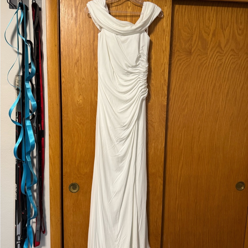 Elegant White Evening Gown/wedding dress
